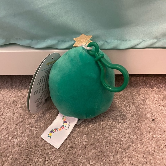 NWT Johann the Christmas tree Squishmallow clip - Picture 4 of 5